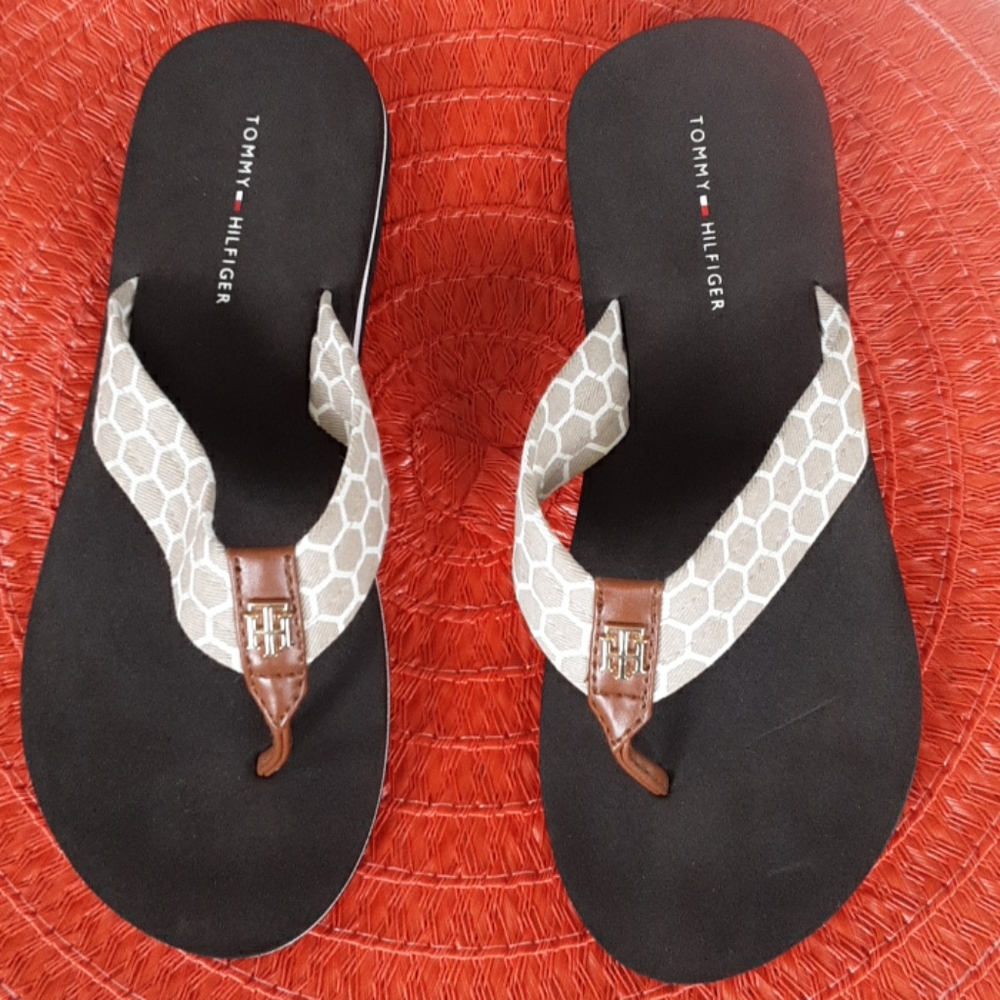 Tommy Hilfiger Thong-Toe Flip Flops Sandals